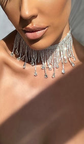 Silberne Halskette mit Choker und Quaste mit Diamanten